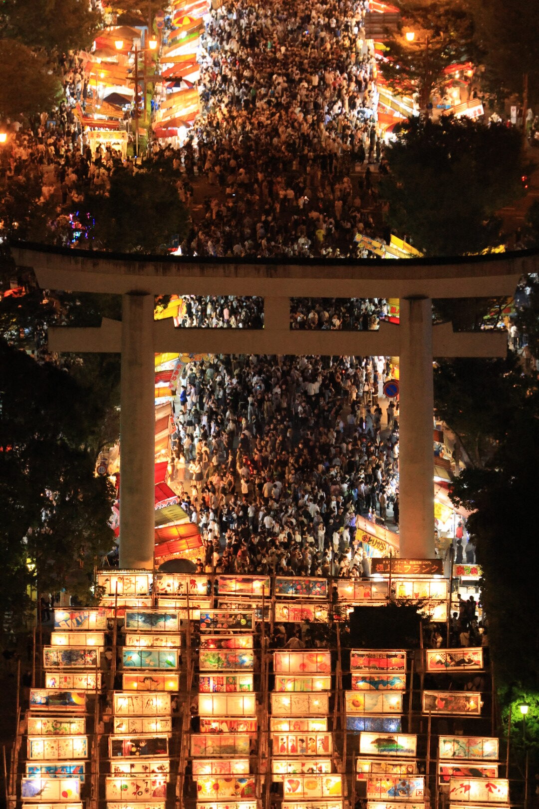 照国神社の六月灯