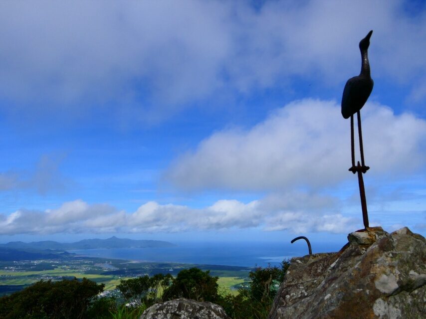金峰山から眼下に野間岳