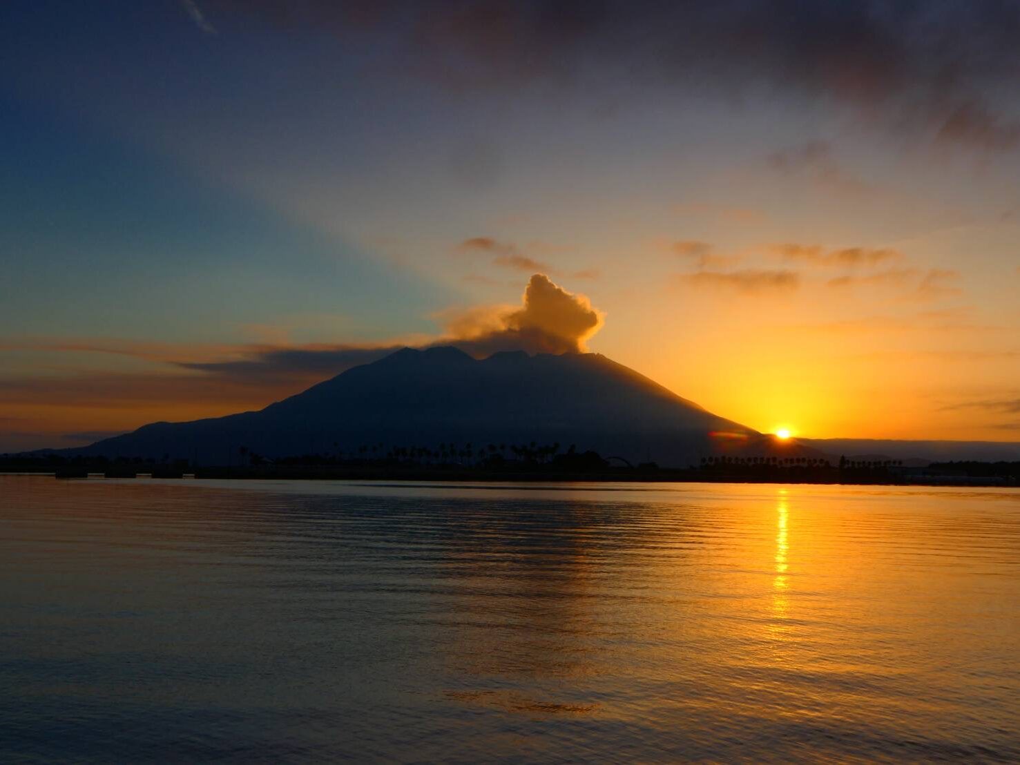 桜島とご来光-1
