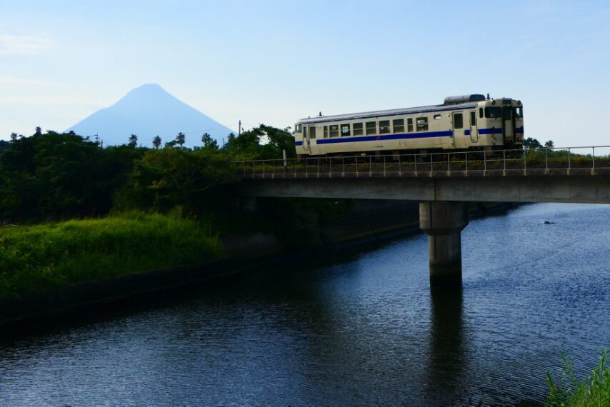 御領駅近くの鉄橋