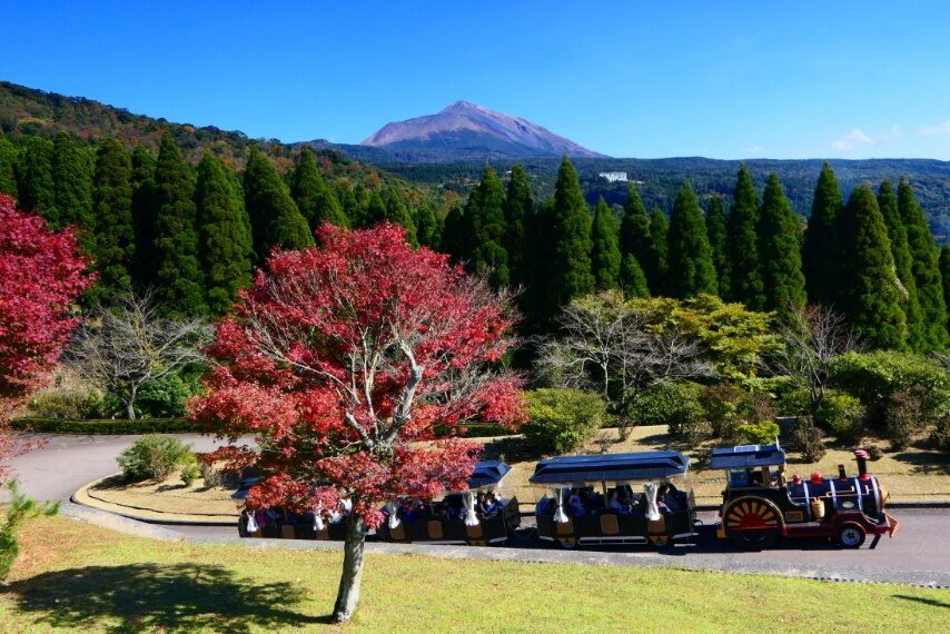 霧島山麓 神話の里、真米歐穴群の絶景-3