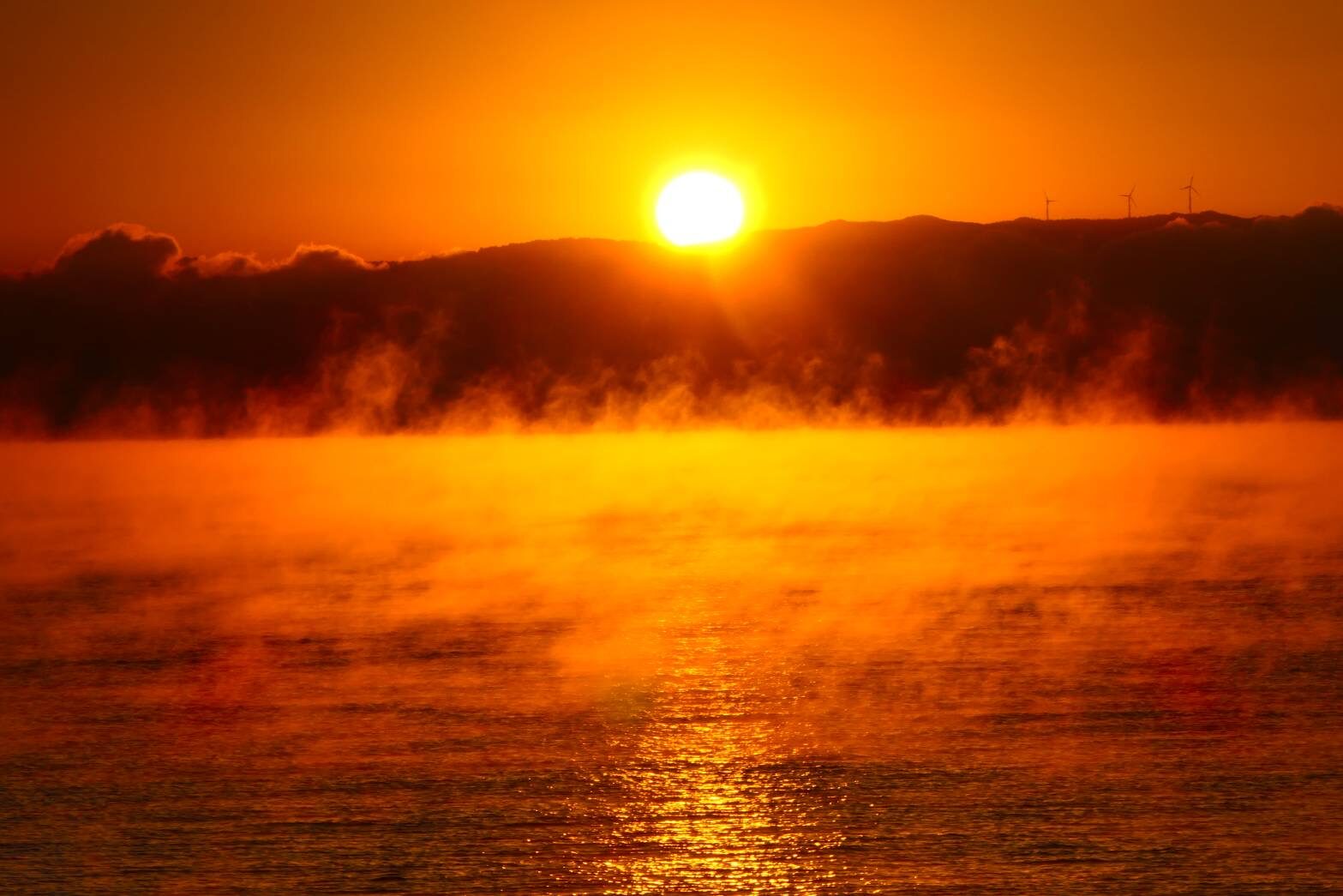 ケアラシが発生した姶良市重富海岸からのご来光-5