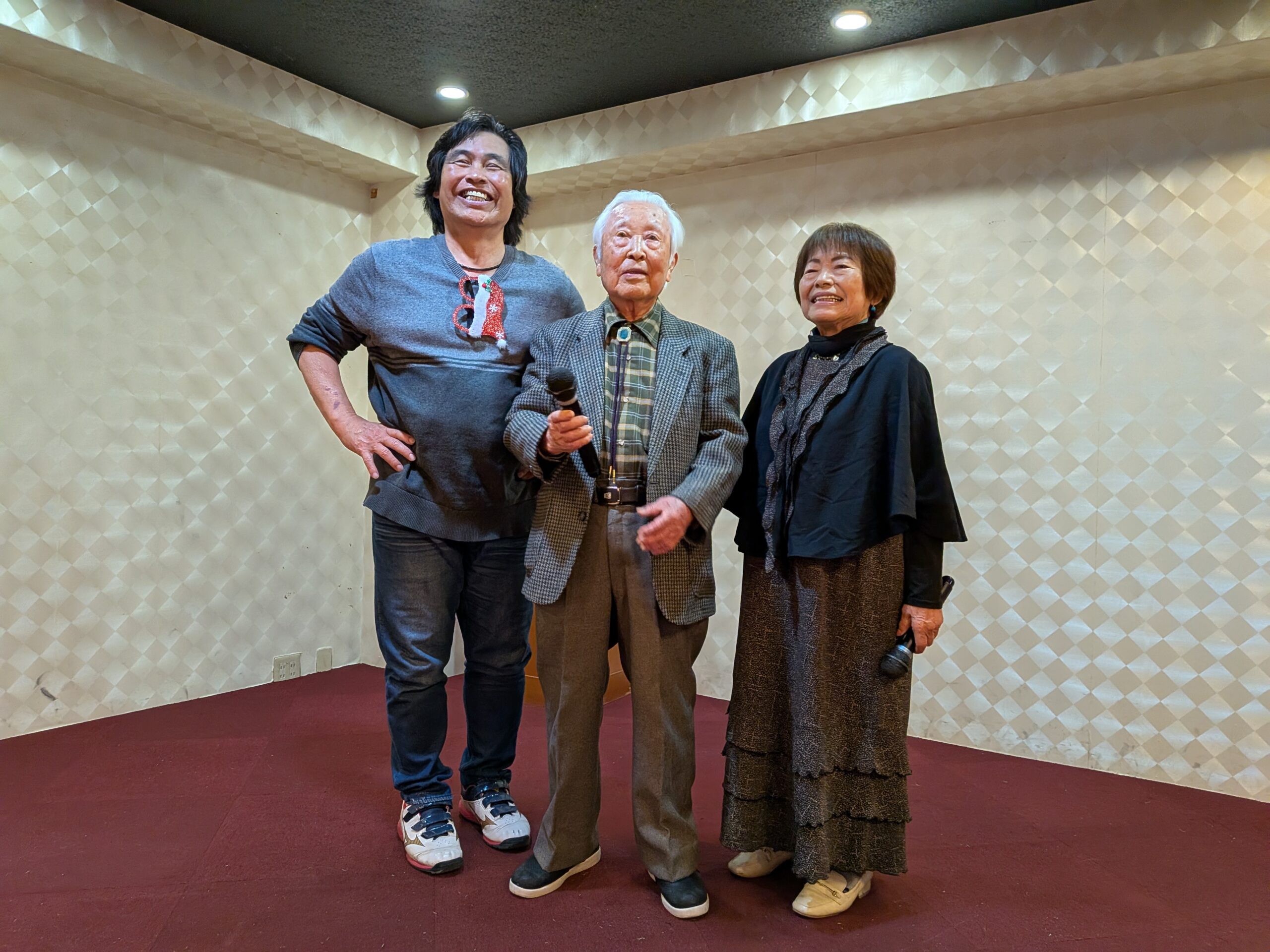 ９８歳の歌声に感動-2