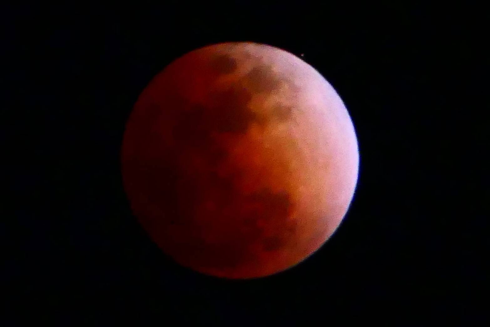 ワームムーンの皆既月食-5